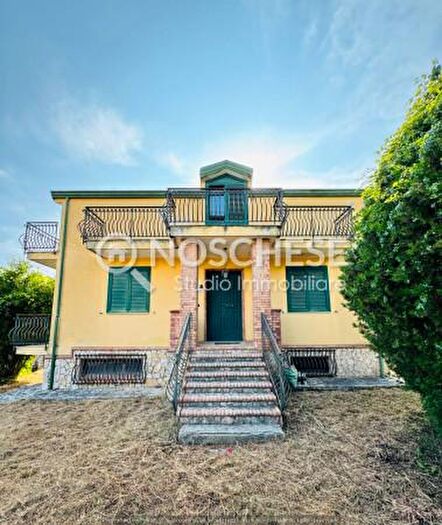 Appartamento con 6 locali in vendita in Spb, Montecorvino Pugliano