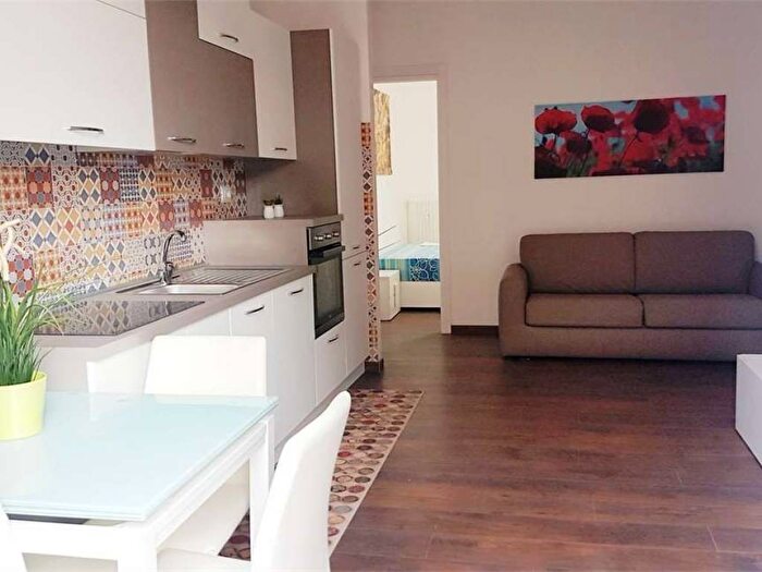 Appartamento trilocale in affitto in Via Don Luigi Guanella, Precotto, Milano