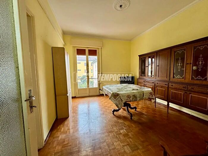 Appartamento trilocale in vendita in Via Gaetano Donizetti, Reggio Emilia