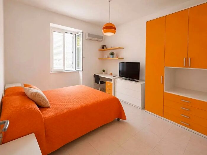 Appartamento trilocale in vendita in Via Doberdò, Cagliari