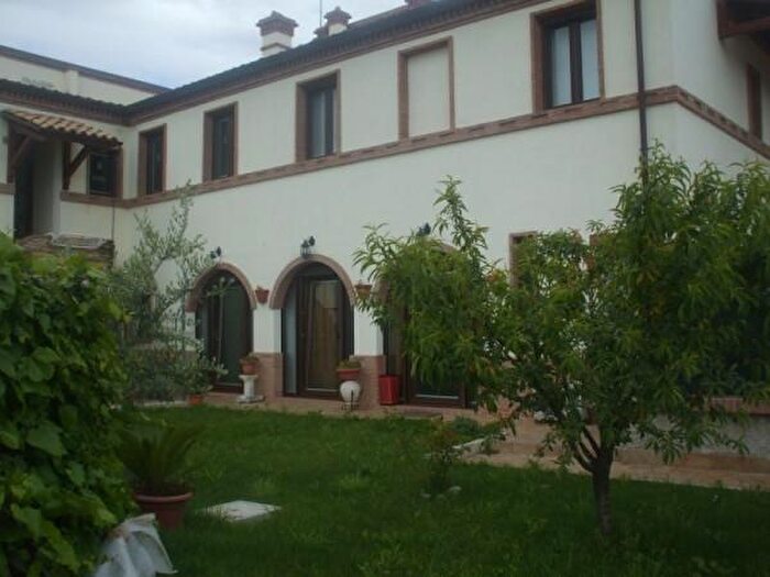 Appartamento quadrilocale in vendita in Via Montegrappa, Jesi