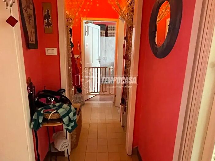 Appartamento trilocale in vendita in Via G Oberdan, Modena