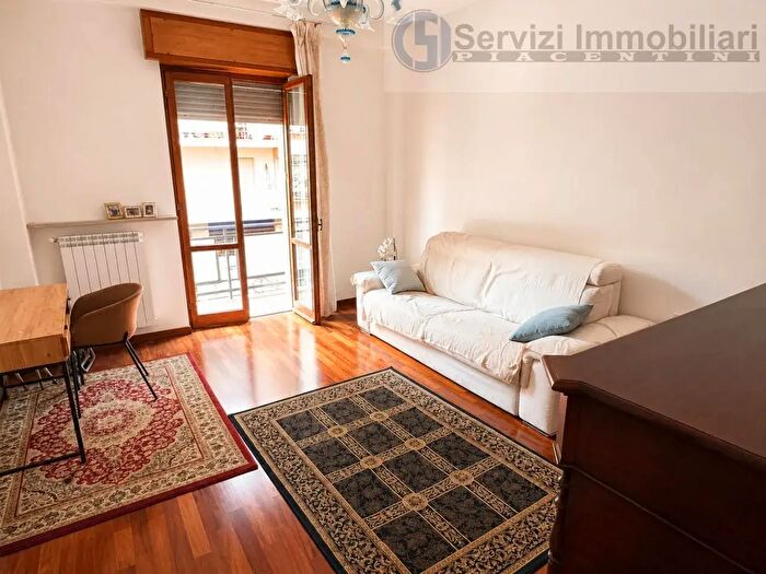 Appartamento trilocale in vendita in Piacenza