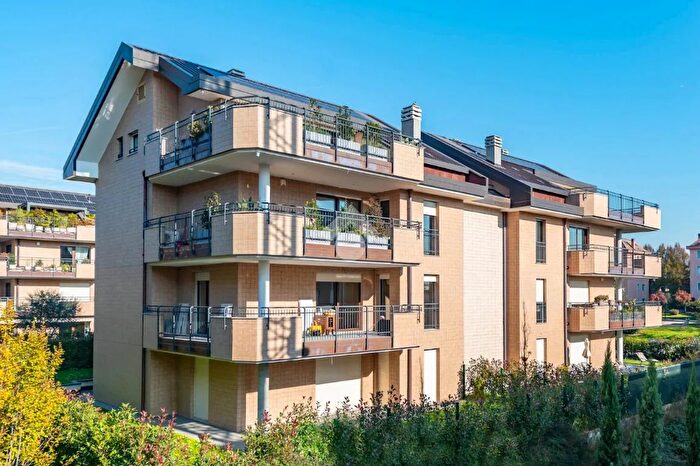 Appartamento quadrilocale in vendita in Via Eliseo Vismara, Arese