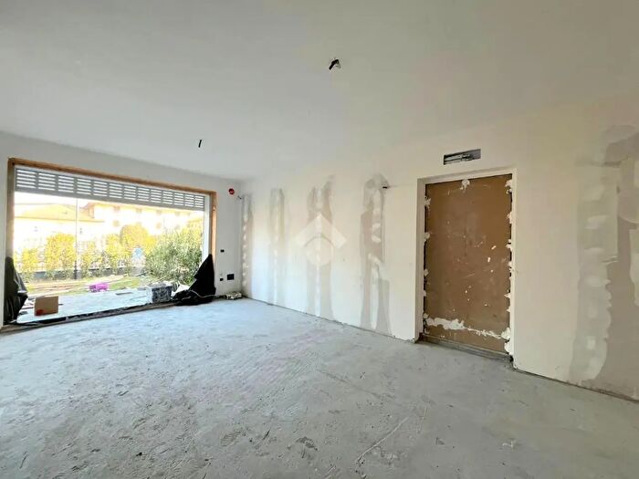 Appartamento trilocale in vendita in Viale Papa Giovanni XXIII, Bolgare