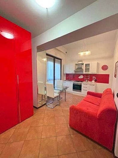 Appartamento monolocale in affitto in via mario greppi, Centro Storico, Novara