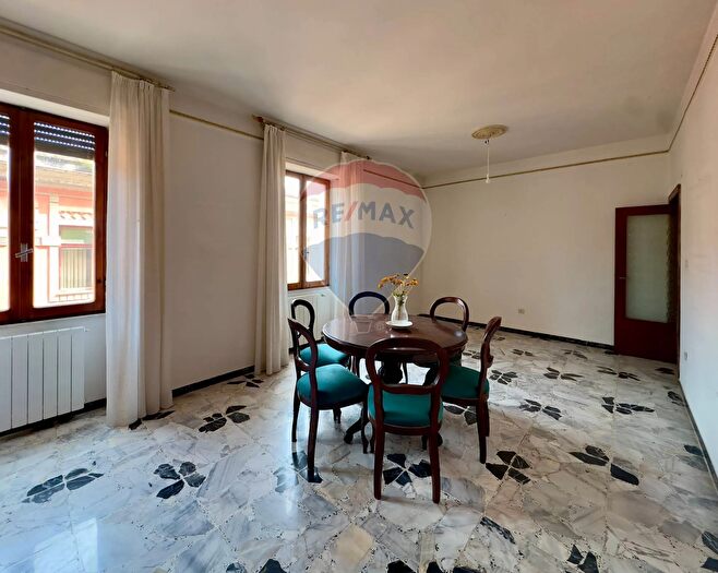 Appartamento con 5 locali in vendita in Via Torino, Sassari