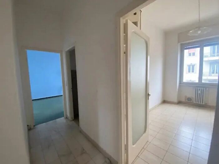 Appartamento bilocale in vendita in Milano