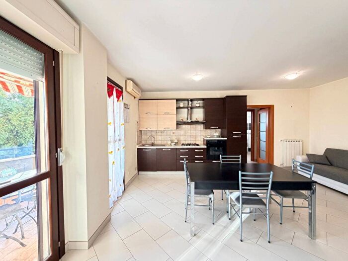 Appartamento monolocale in affitto in Via Lelia Caetani, Carrara Pontenuovo, Sermoneta