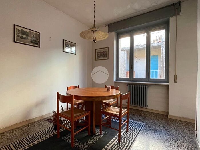 Appartamento trilocale in vendita in Via Cotta Cornelia, Asti