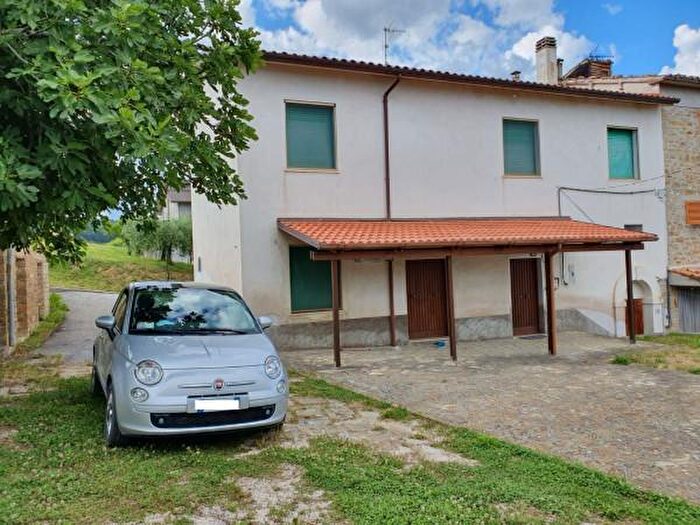 Casa con 6 locali in vendita in Via Roma, Serra San Quirico
