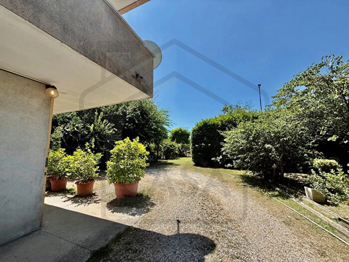 Appartamento trilocale in vendita in Via Romana, Abano Terme