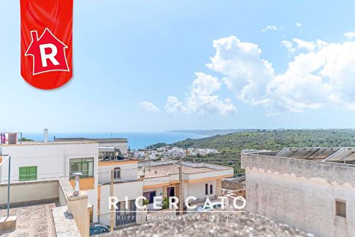 Casa con 5 locali in vendita in Via della Repubblica, Castro