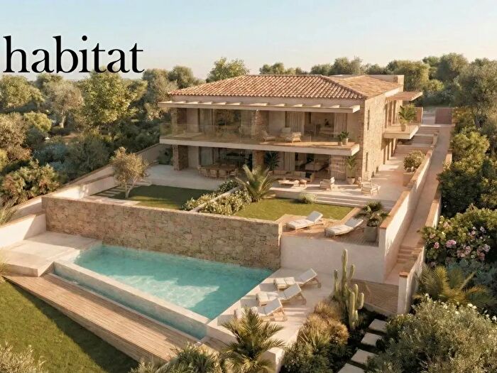 Appartamento quadrilocale in vendita in Via Elicriso, Palau