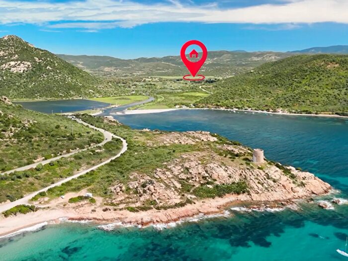 Casa con 6 locali in vendita in S'Arruga 'E Sa Còncia, Teulada