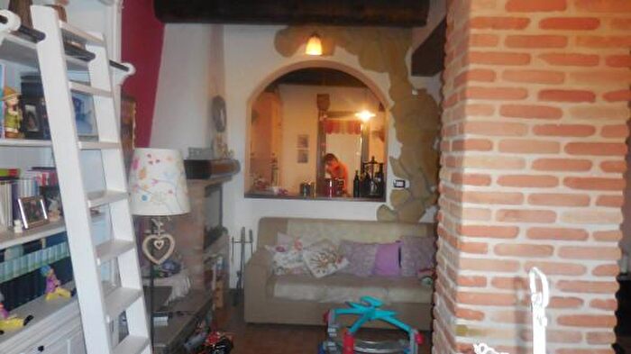 Casa con 6 locali in vendita in Via Ancona, Jesi