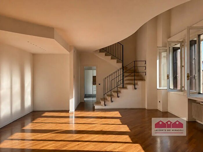 Appartamento con 5 locali in vendita in Via IV Novembre, Vicenza