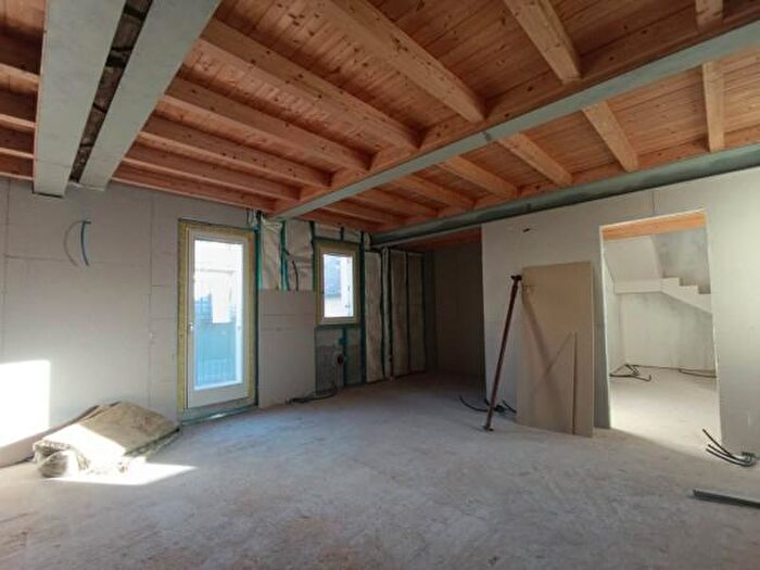 Appartamento trilocale in vendita in Via Crocefisso, Martinengo