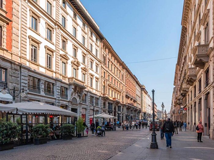 Appartamento bilocale in affitto in Via Manfredo Camperio, Duomo, Milano