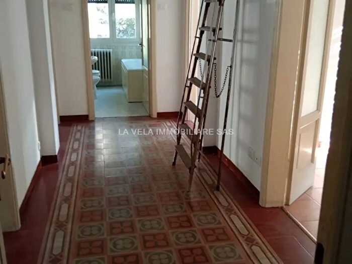 Appartamento trilocale in affitto in Roe Volciano