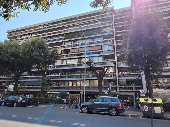 Appartamento in vendita in Via di Donna Olimpia, Roma