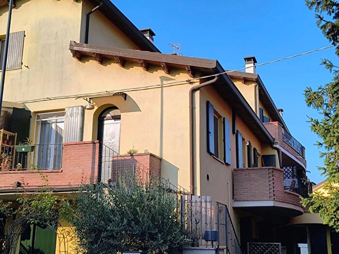 Appartamento quadrilocale in vendita in Via Dino Sintoni Ravenna, Ravenna