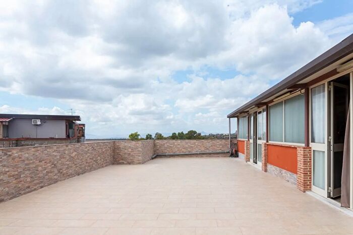 Appartamento con 5 locali in vendita in Via Sardegna, Belpasso