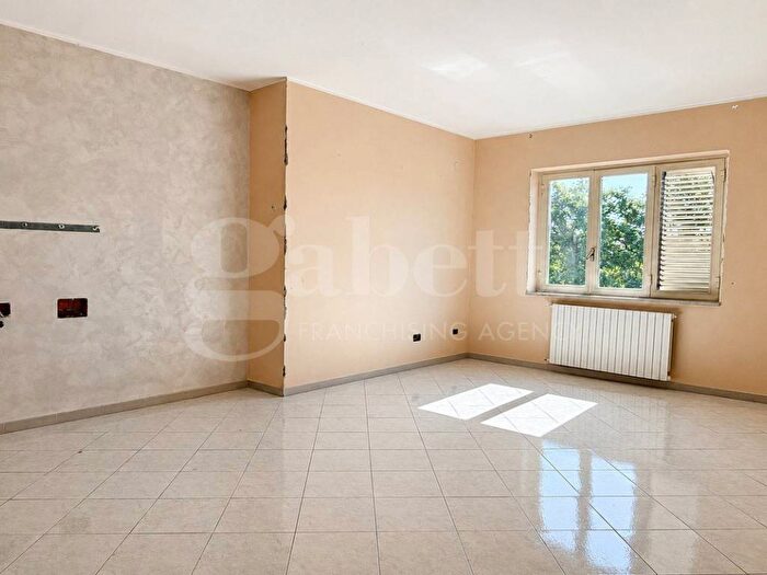 Appartamento quadrilocale in affitto in Via Francesco Baracca, Centro, Marano di Napoli
