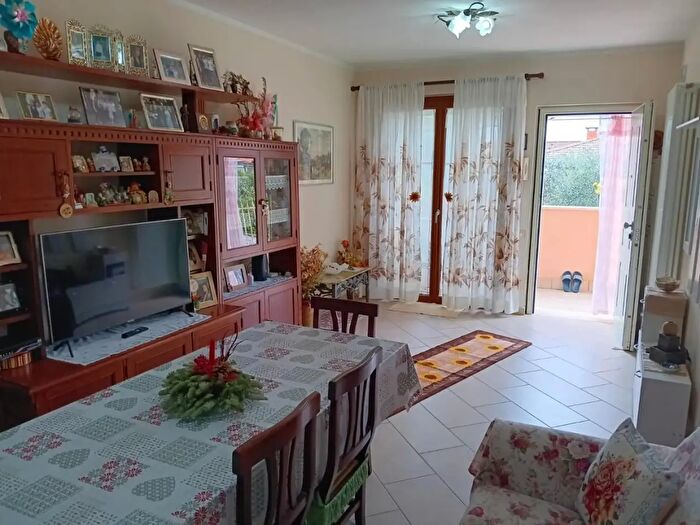 Appartamento quadrilocale in vendita in Massa