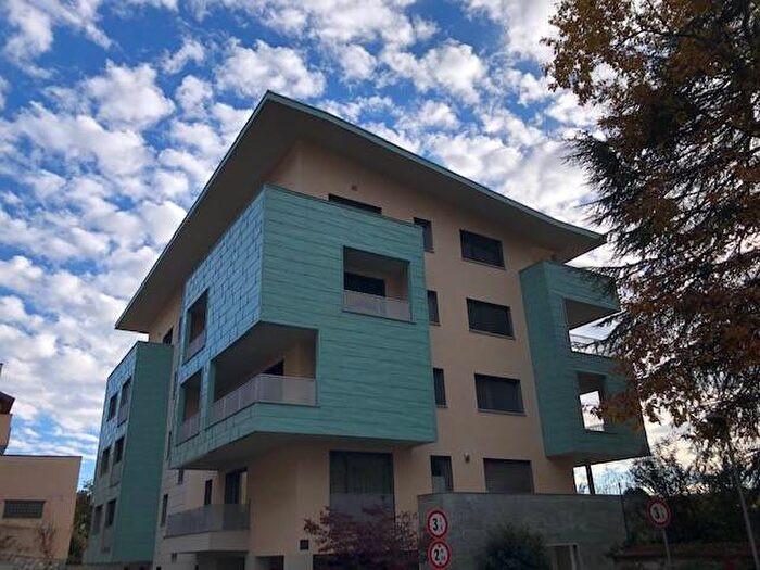 Appartamento bilocale in affitto in Corso Aprile, Centro, Gavirate
