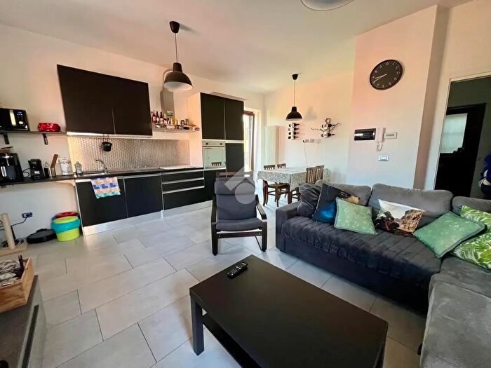 Appartamento bilocale in affitto in Piazza Guglielmo Marconi, Sinio