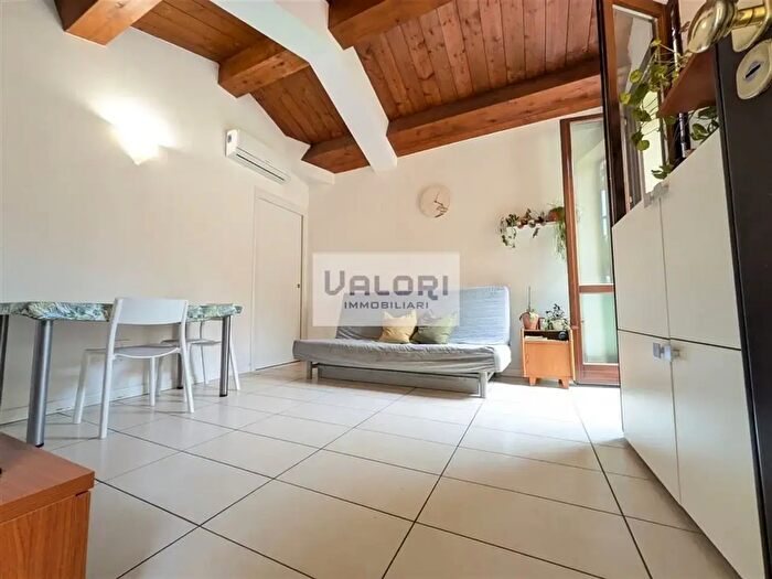 Appartamento bilocale in vendita in Via Bernardi, Faenza