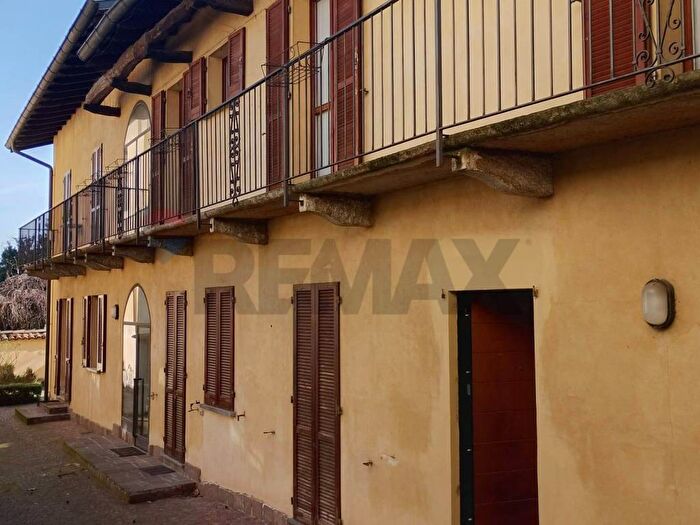 Appartamento monolocale in affitto in VIA RAVASI, Bosto, Varese