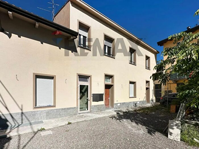 Appartamento trilocale in vendita in Via Matteotti, Desio