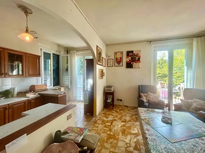 Casa con 5 locali in vendita in Sovicille