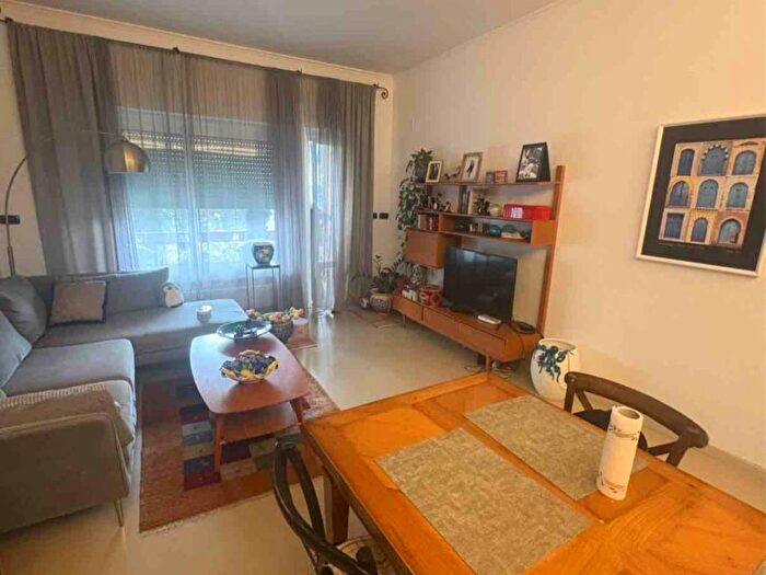 Appartamento quadrilocale in affitto in Viale Quartara, Quarto, Genova