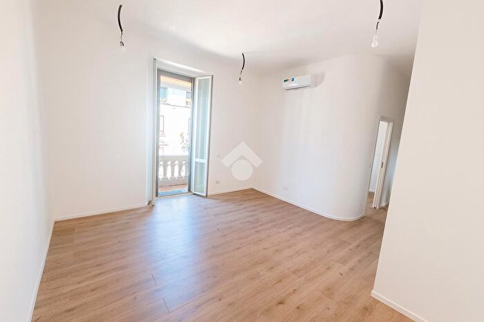 Appartamento bilocale in vendita in Via Padova, Milano