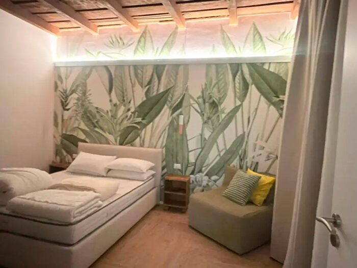 Appartamento bilocale in affitto in Alzaia Naviglio Pavese, Milano