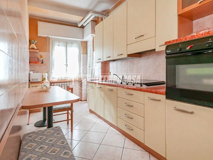 Appartamento bilocale in affitto in Via Enrico Cialdini, Milano