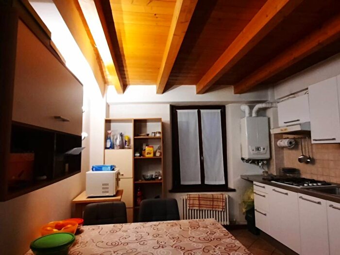 Casa bilocale in affitto in Via Trento, Centro, Castelnuovo del Garda