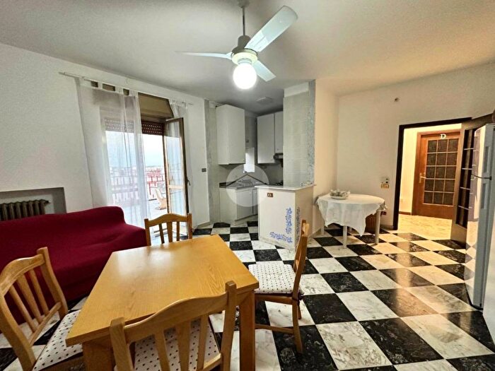 Appartamento con 5 locali in affitto in Via Vincenzo Ciampi, San Ciro Stadio, Foggia