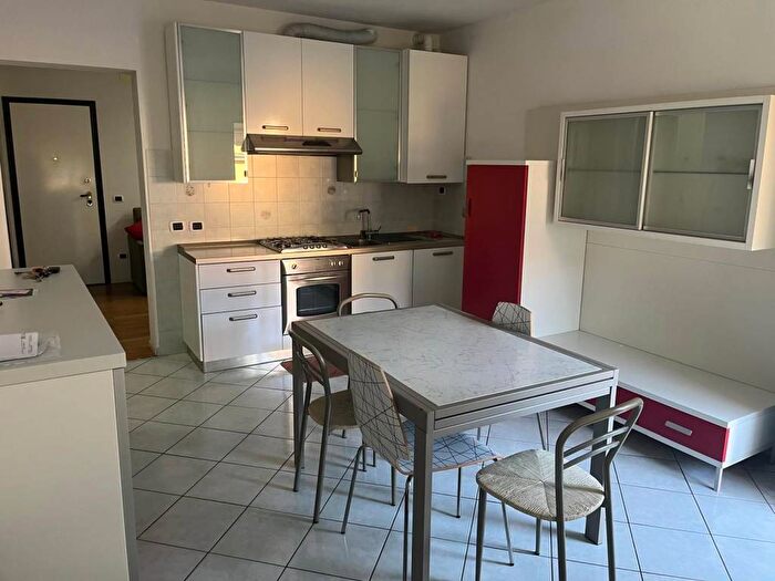 Appartamento trilocale in affitto in Via Generale Ferrari, Lerici Paese, Lerici