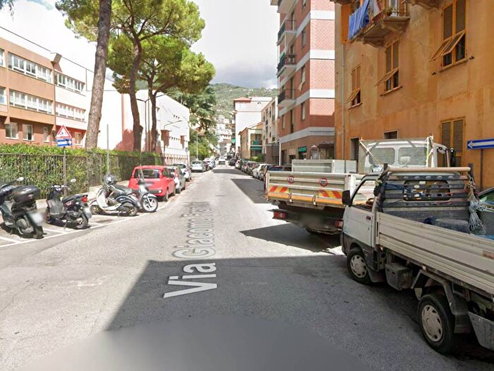 Appartamento trilocale in affitto in Via Giacomo Frantini, Cerisola, Rapallo