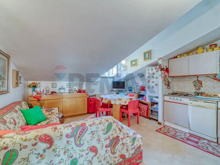 Appartamento trilocale in vendita in Via Elettra, Jesolo