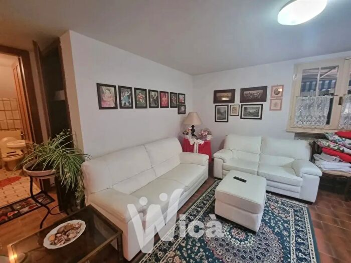 Casa con 11 locali in vendita in Cervia