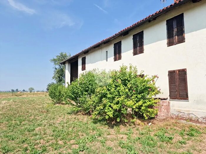 Casa con 5 locali in vendita in Via del Piano, San Paolo Solbrito