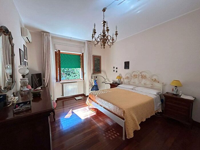 Appartamento con 5 locali in vendita in Siracusa