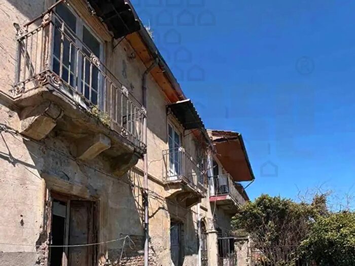 Casa con 15 locali in vendita in Viale Italia, Messina