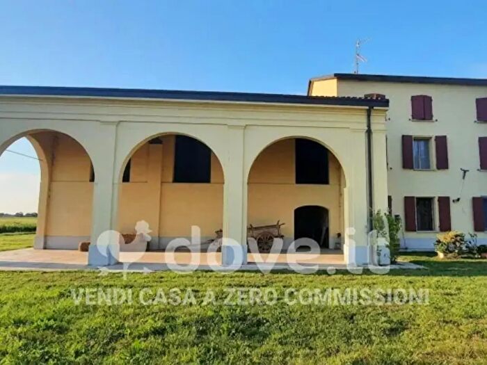 Casa con 6 locali in vendita in Novi di Modena Mo, Novi Di Modena