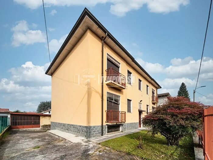 Casa con 6 locali in vendita in Via Giovanni Cimabue, Villasanta